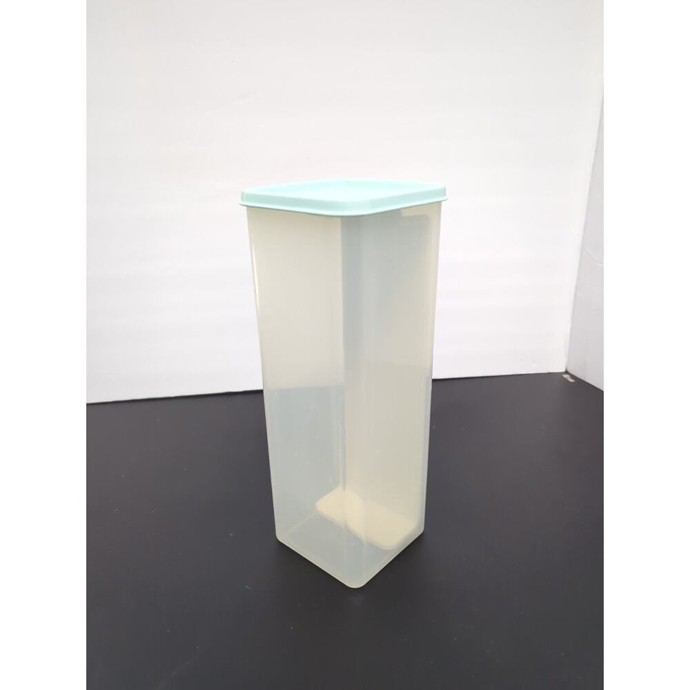 VTG Tupperware Cracker Cheese Keeper 1696-3 Clear Container Square w/ Lid